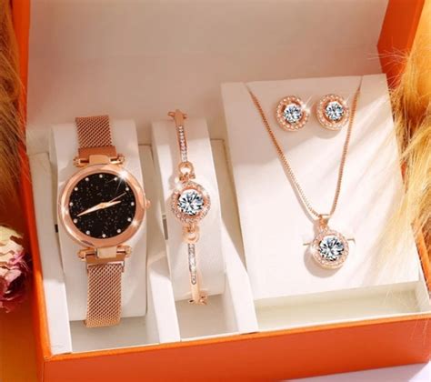 Relojes y joyas de mujer .